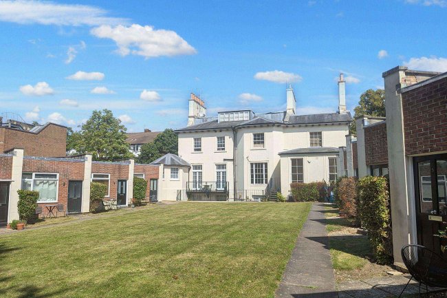 Flat M, The Lodge, 22 Leigham Court Road, Streatham, London, SW16 2PL 6