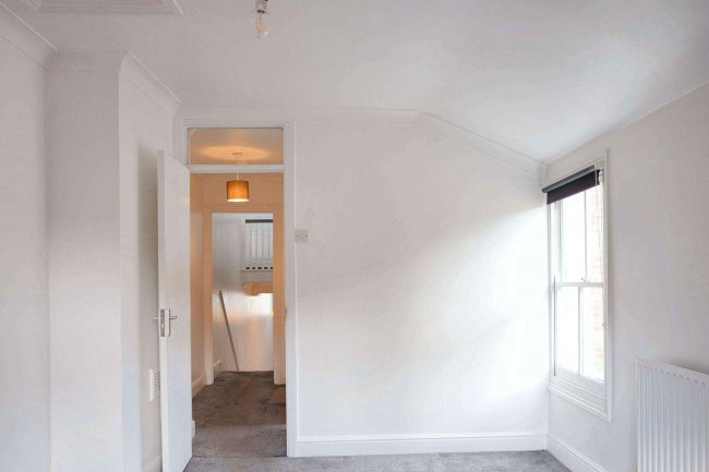 33 Hunsdon Road, New Cross, London, SE14 5RD 1