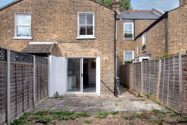 33 Hunsdon Road, New Cross, London, SE14 5RD 1