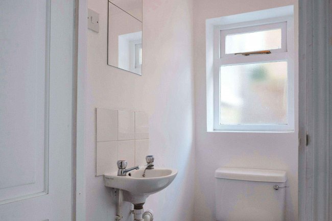 33 Hunsdon Road, New Cross, London, SE14 5RD 1