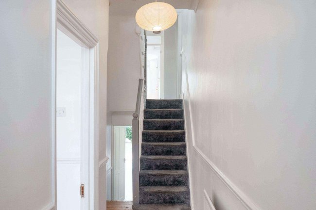 33 Hunsdon Road, New Cross, London, SE14 5RD 1