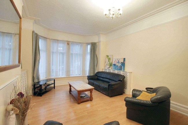 Ashrose, 133 Dorset Road, Bexhill-on-Sea, East Sussex, TN40 2HU 8