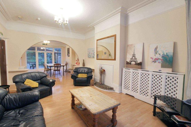 Ashrose, 133 Dorset Road, Bexhill-on-Sea, East Sussex, TN40 2HU 8