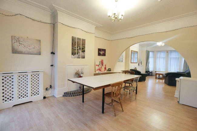 Ashrose, 133 Dorset Road, Bexhill-on-Sea, East Sussex, TN40 2HU 8