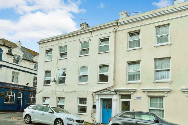 Ocean House, 29 Latimer Road, Eastbourne, East Sussex BN22 7BZ 9