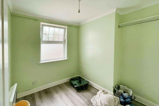 Ocean House, 29 Latimer Road, Eastbourne, East Sussex BN22 7BZ 9