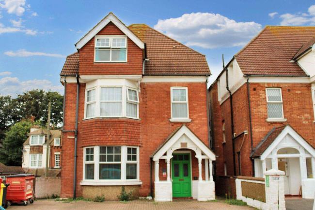 Ashlee Lodge, 5b Jameson Road, Bexhill-on-Sea, East Sussex TN40 1EG 10