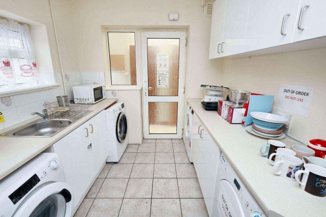 Ashamber - Norreys Road, 25 - 27 Norreys Rd, Didcot, Oxfordshire OX11 0AT 4