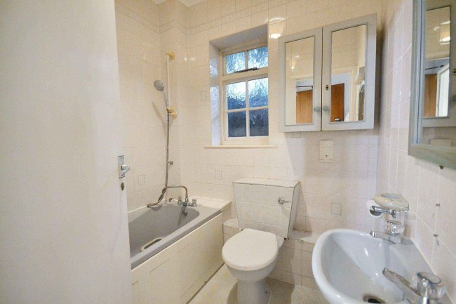 Ashfield House, 105 Ashley Rd, New Milton, Hampshire, BH25 5BL 9