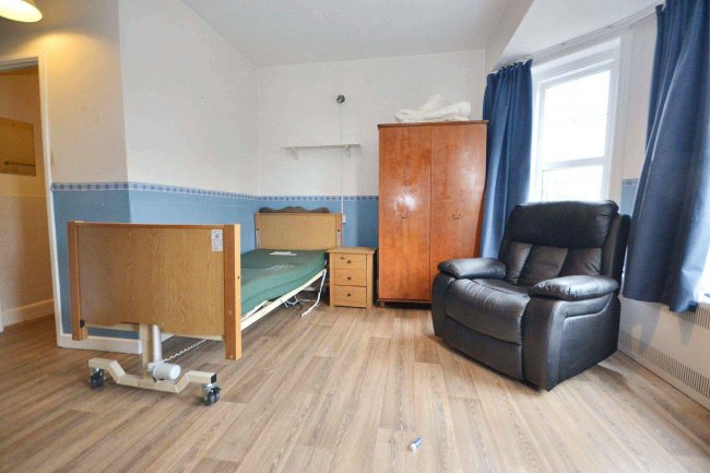 Ashfield House, 105 Ashley Rd, New Milton, Hampshire, BH25 5BL 9