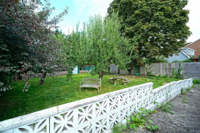 Ashtead House, 153 Barnett Wood Road, Ashtead, Surrey, KT21 2LR 6