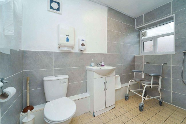 Ashtead House, 153 Barnett Wood Road, Ashtead, Surrey, KT21 2LR 6