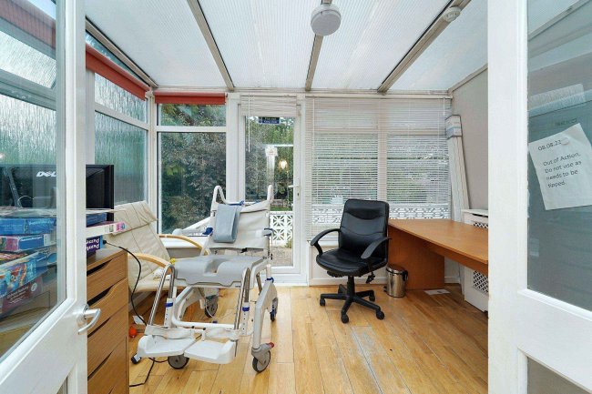 Ashtead House, 153 Barnett Wood Road, Ashtead, Surrey, KT21 2LR 6