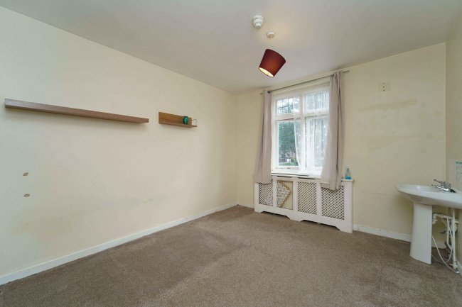 Ashtead House, 153 Barnett Wood Road, Ashtead, Surrey, KT21 2LR 6