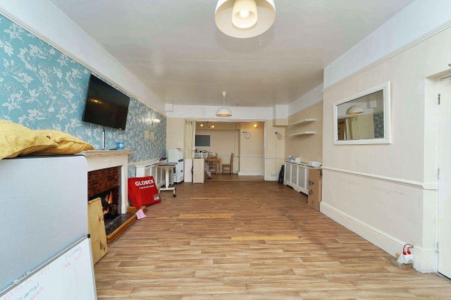 Ashtead House, 153 Barnett Wood Road, Ashtead, Surrey, KT21 2LR 6