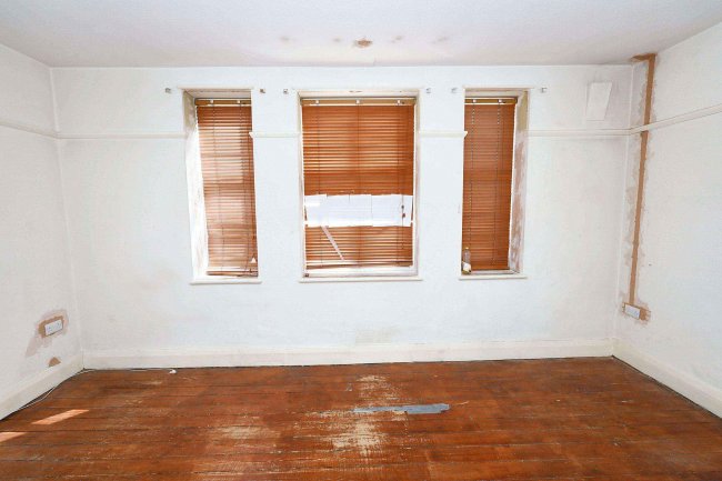 Flat 32, Broadway Court, Crouch End Hill, London, N8 8AD 8