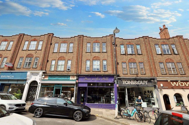 Flat 32, Broadway Court, Crouch End Hill, London, N8 8AD 8