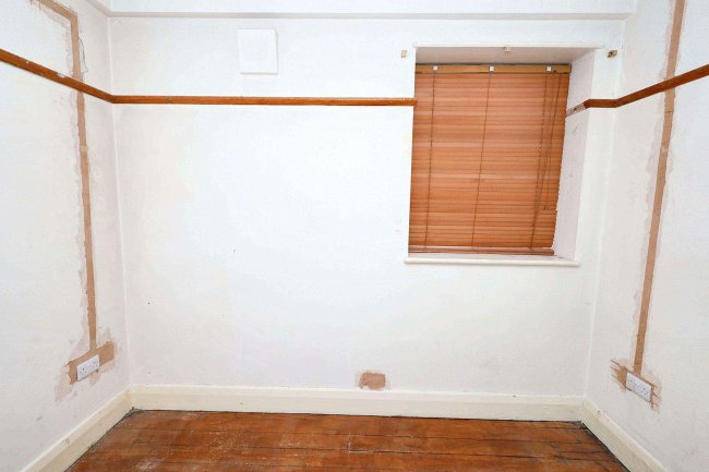 Flat 32, Broadway Court, Crouch End Hill, London, N8 8AD 8