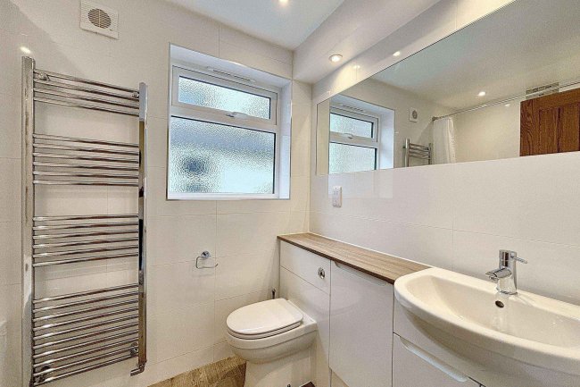 First Floor Flat, 106 Shakespeare Road, Acton, W3 6SN 3