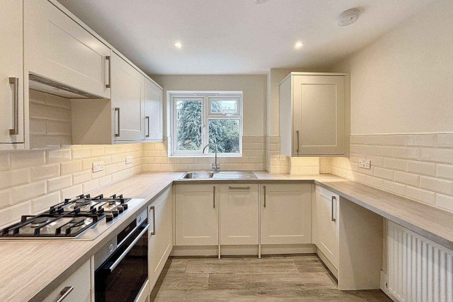 First Floor Flat, 106 Shakespeare Road, Acton, W3 6SN 3