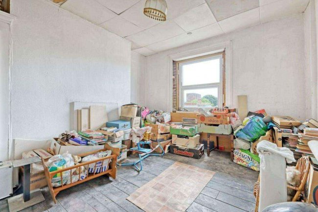 113 Pleydell Gardens, Folkestone, Kent CT20 2DN 43