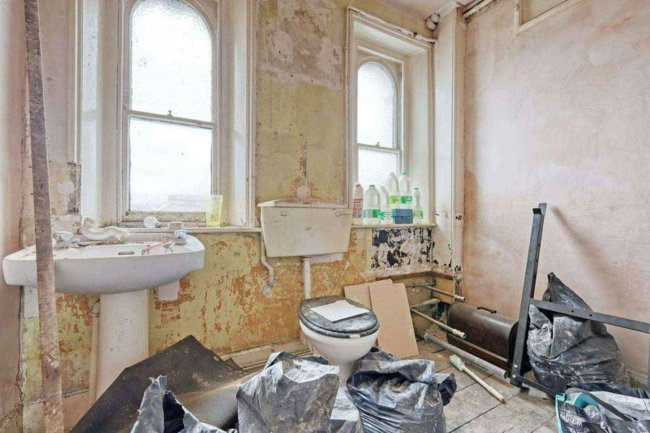 113 Pleydell Gardens, Folkestone, Kent CT20 2DN 43