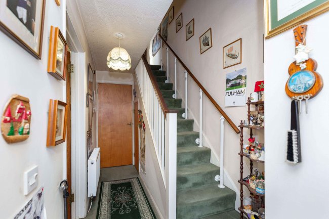 7 Langdale Close, Clifford Avenue, East Sheen, London, SW14 7BZ 2