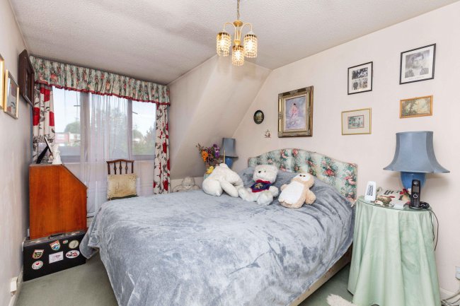 7 Langdale Close, Clifford Avenue, East Sheen, London, SW14 7BZ 2