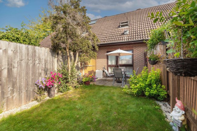 7 Langdale Close, Clifford Avenue, East Sheen, London, SW14 7BZ 2