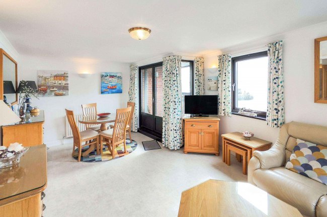 Flat 2 Red Brick Building, North Quay, Padstow, Cornwall, PL28 8AF 6