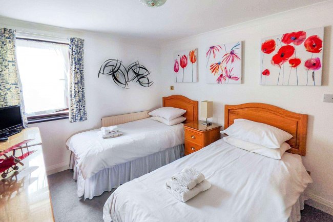 Flat 2 Red Brick Building, North Quay, Padstow, Cornwall, PL28 8AF 6