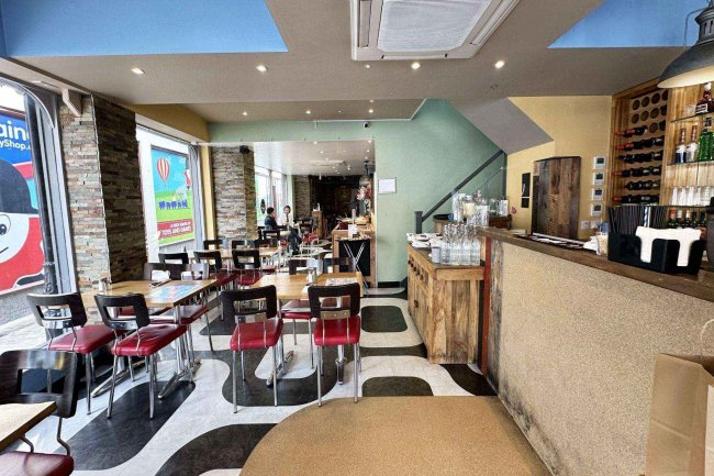 59 High Street Colchester CO1 1DH 6