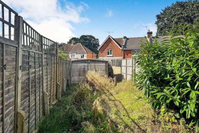 98 Imperial Avenue, Shirley, Southampton, SO15 8PZ 3