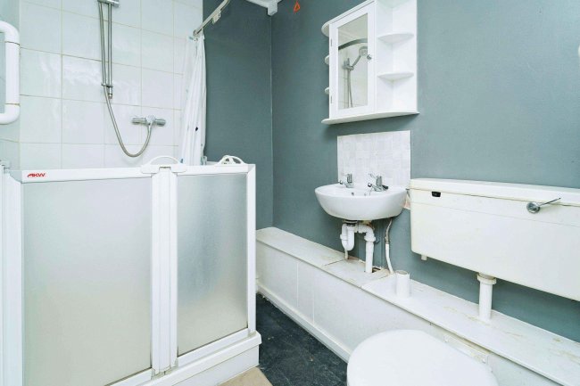 Meller House, Oakbank Road, Bishopstoke, Eastleigh SO50 6HF 3