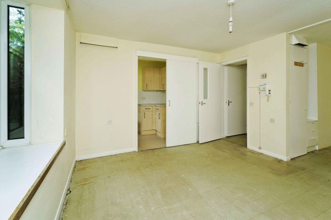 Meller House, Oakbank Road, Bishopstoke, Eastleigh SO50 6HF 3