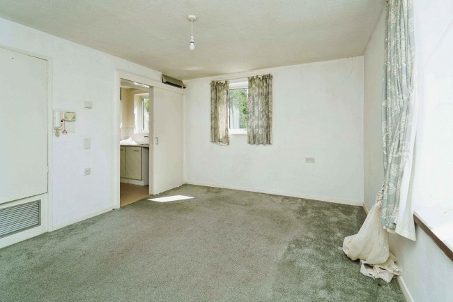 Meller House, Oakbank Road, Bishopstoke, Eastleigh SO50 6HF 3