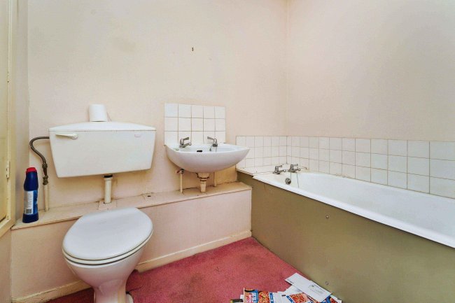 Meller House, Oakbank Road, Bishopstoke, Eastleigh SO50 6HF 3