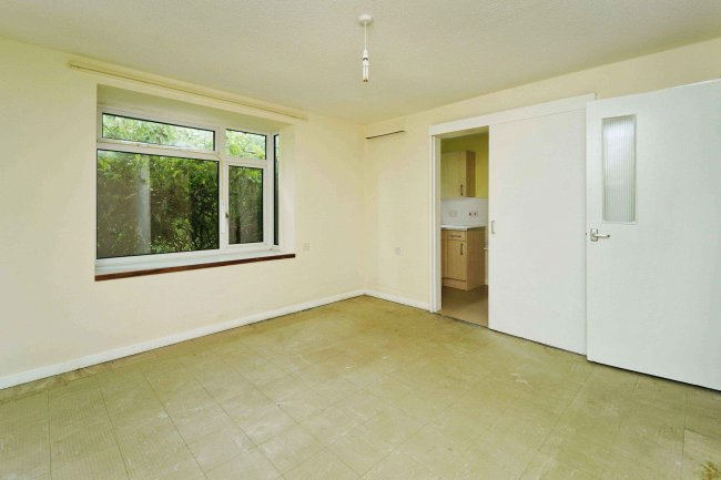 Meller House, Oakbank Road, Bishopstoke, Eastleigh SO50 6HF 3