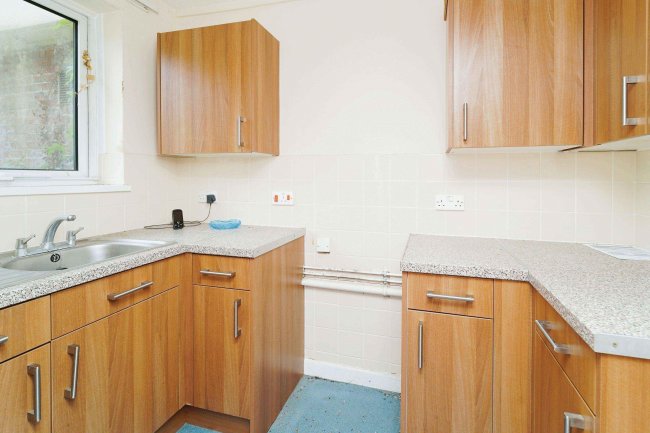 Meller House, Oakbank Road, Bishopstoke, Eastleigh SO50 6HF 3