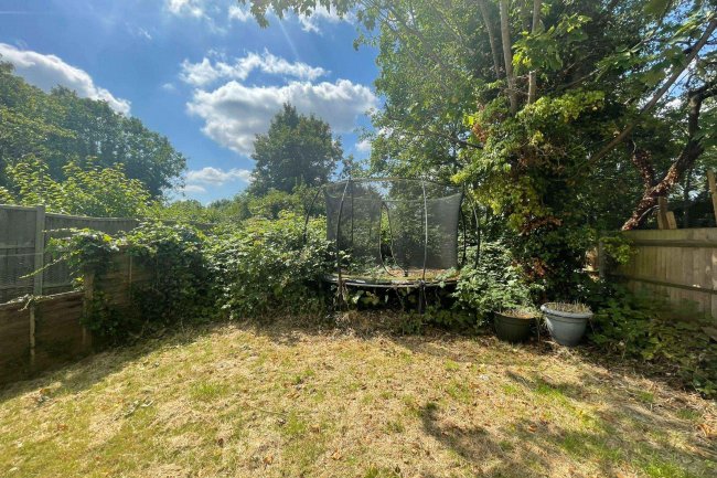 111 Dartmouth Road, Willesden Green, London NW2 4ES 2