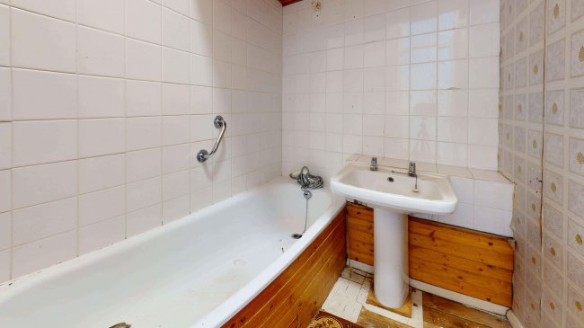 51 Blandford Road, Southall, UB2 4JY 7