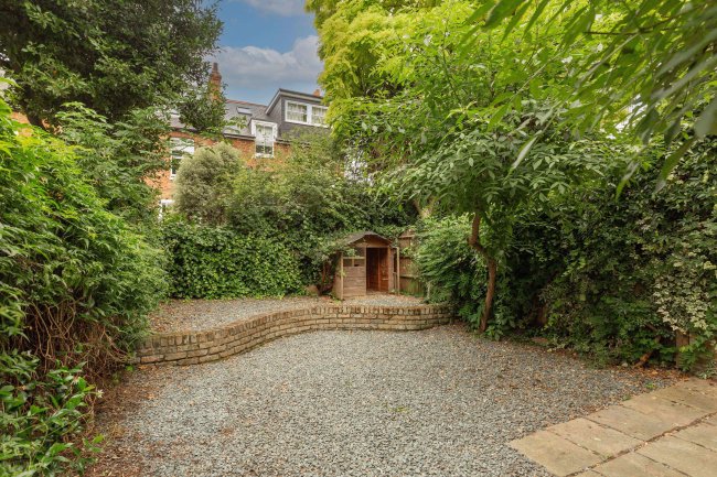 95 Addison Gardens, London, W14 0DT 10