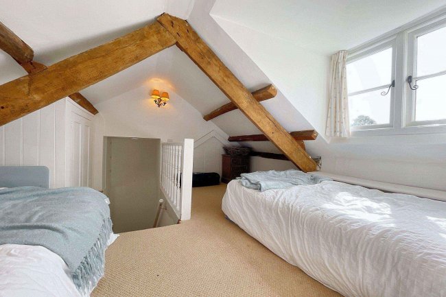 Blacksmiths Cottage, Washbourne TQ9 7UB 6