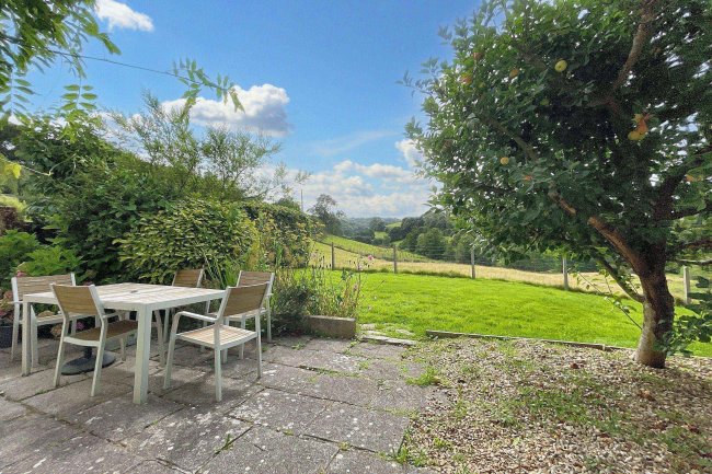 Blacksmiths Cottage, Washbourne TQ9 7UB 6