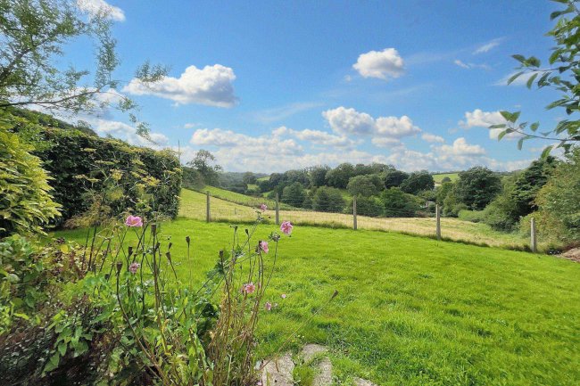 Blacksmiths Cottage, Washbourne TQ9 7UB 6