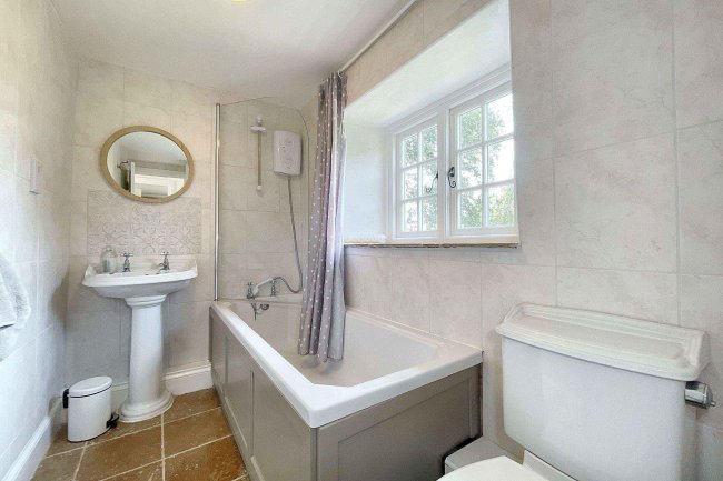 Blacksmiths Cottage, Washbourne TQ9 7UB 6