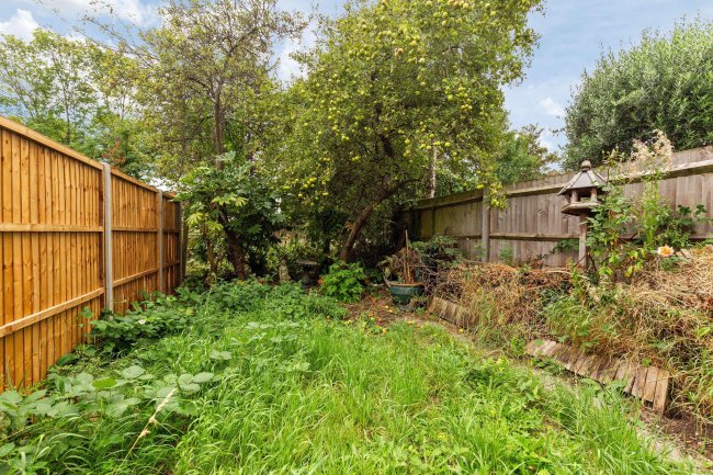 31 Kenlor Road, Tooting, London, SW17 0DG 6