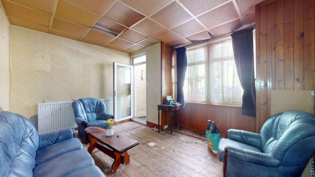 31 Kenlor Road, Tooting, London, SW17 0DG 6