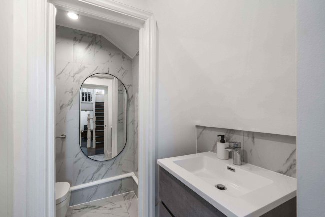 19 Douglas Street, London SW1P 4PA 1