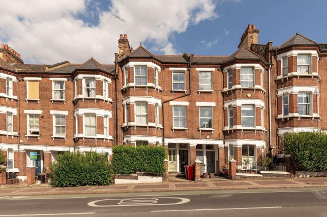 175 Latchmere Road, Battersea, London, SW11 2JZ 1